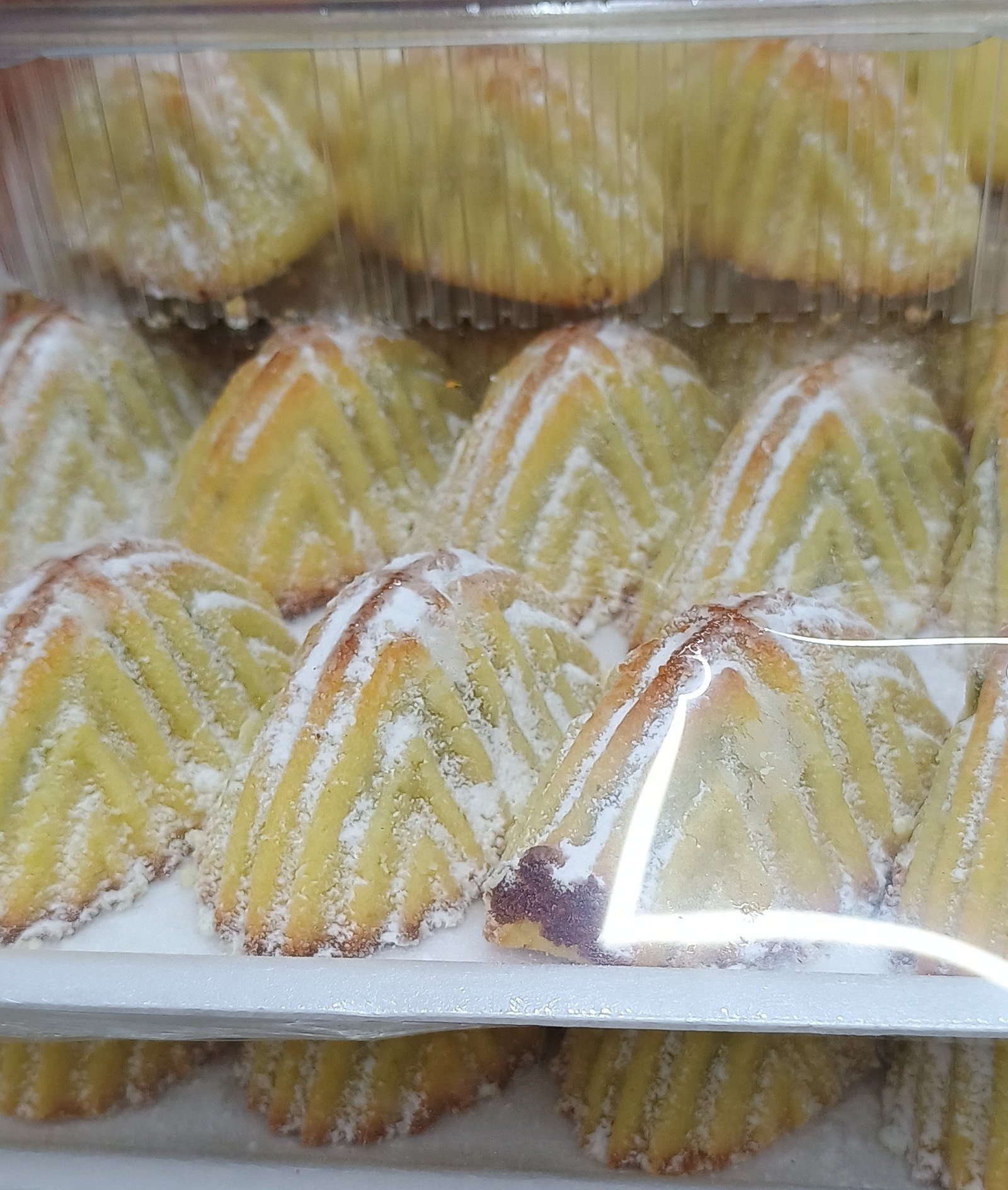 2026/09/1000094532.jpg Pistachio Cookies(each) - Image 1